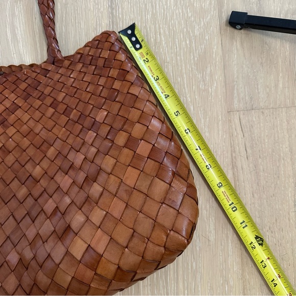 Dragon Diffusion Santa Croce Large Woven Bag in Tan - Picture 7 of 8